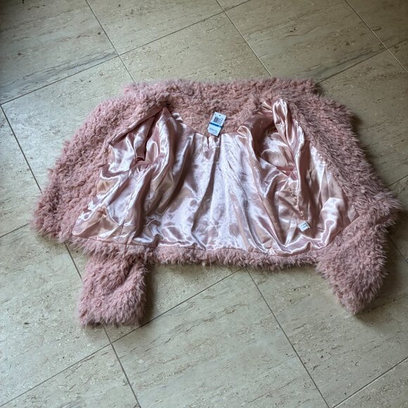 Selfie Pink Fuzzy Jacket - Picture 3 of 9